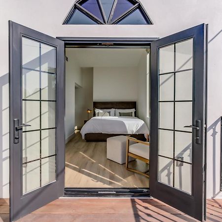 Casa Valerio - Boutique Suites In Downtown Санта-Барбара Экстерьер фото